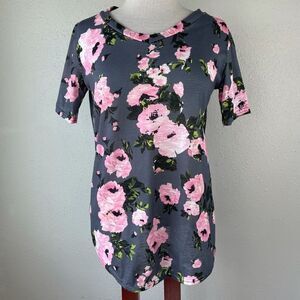 Ealey Floral Top Size M EUC